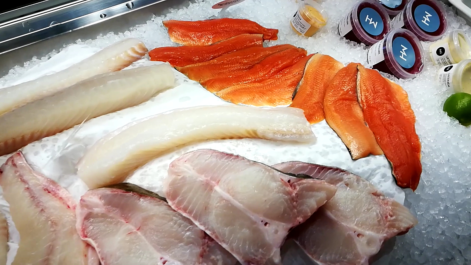 Mathallen: high quality fresh food display