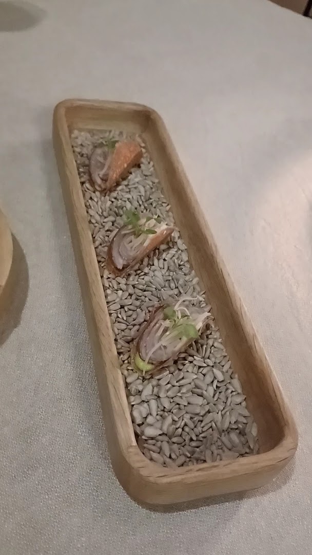 SMAK: appetizing and professional food presentation