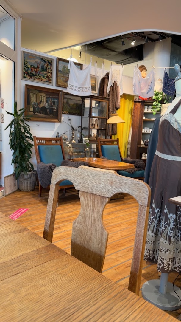 Smørtorget: cozy and unique interior