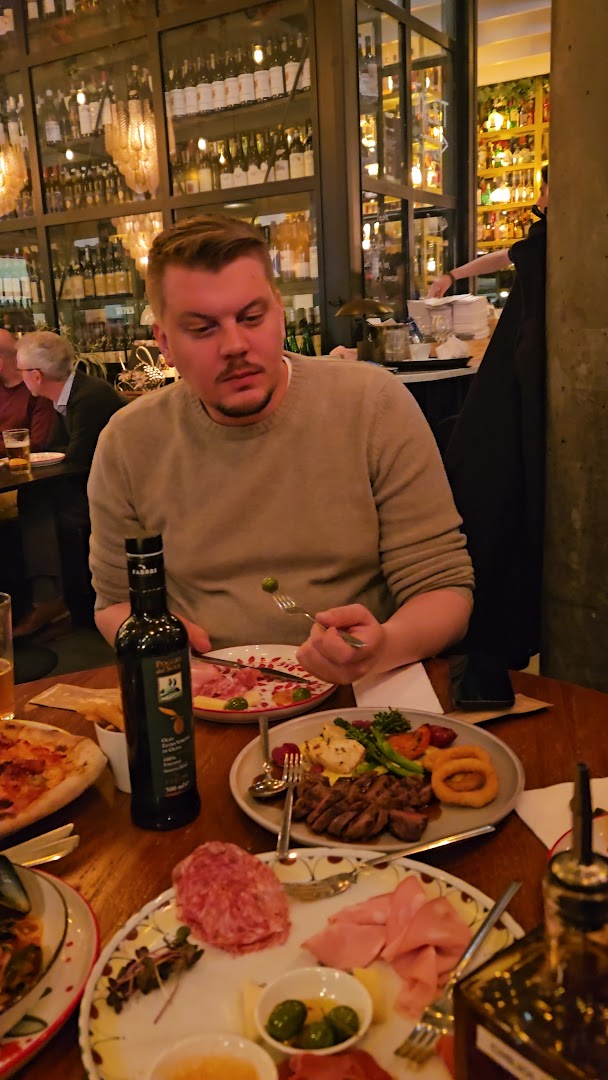 Frati: atmosphere and food clearly