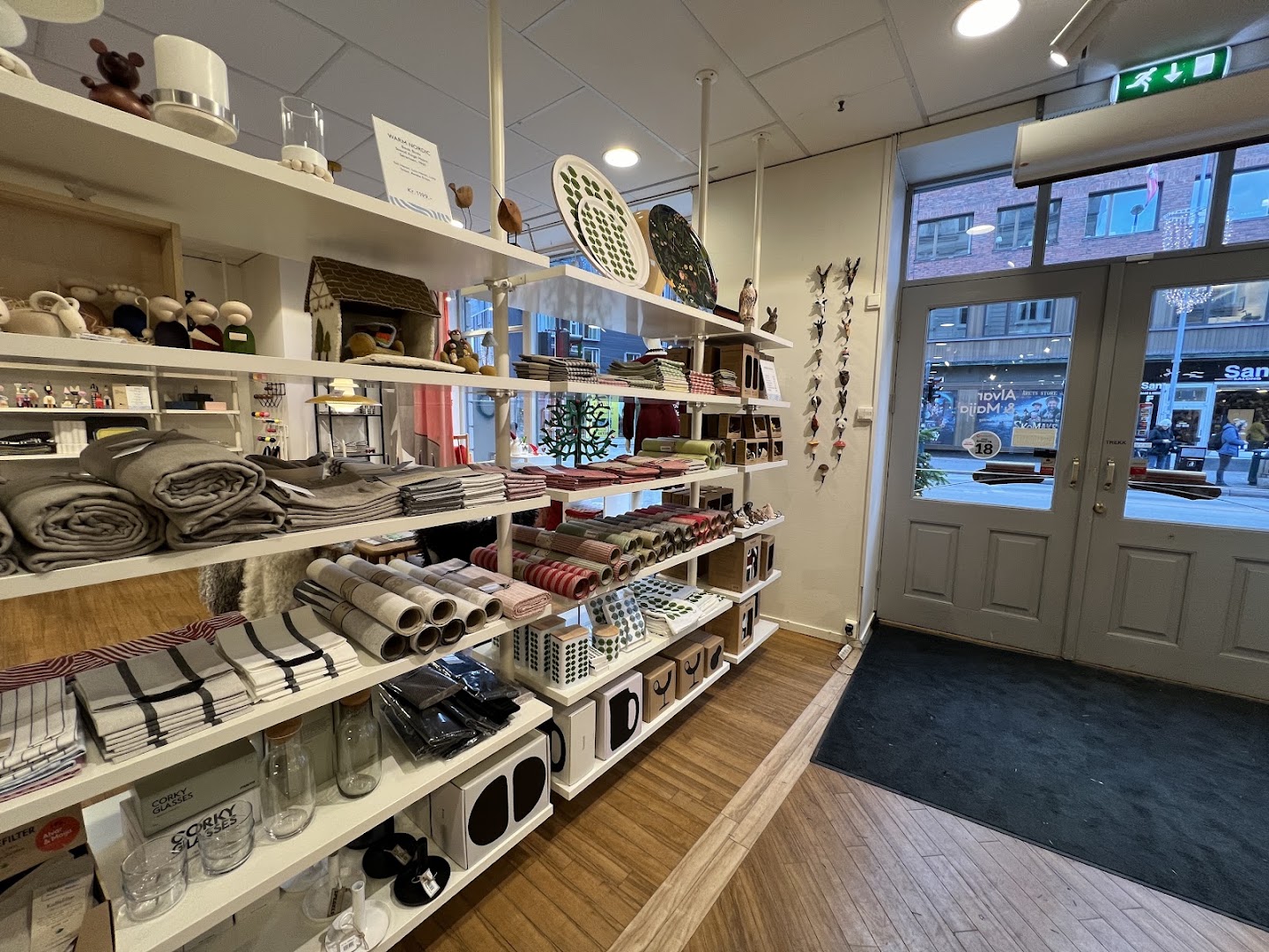 Maija: clear shop interior and products
