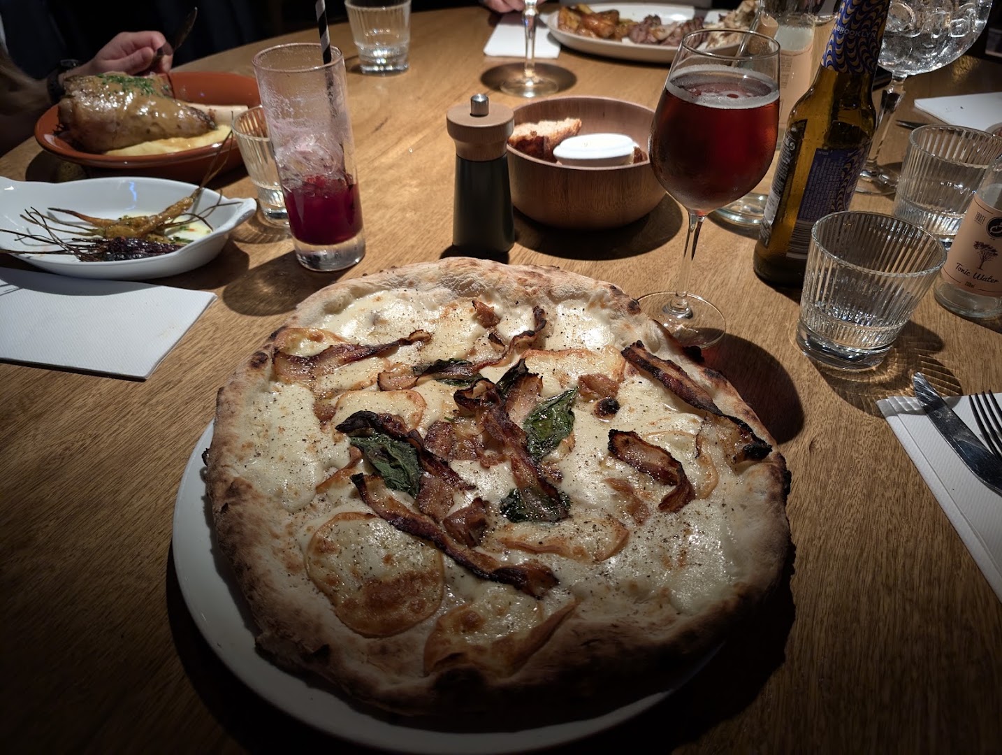 Osteria Moderna: appetizing food photography in restaurant setting