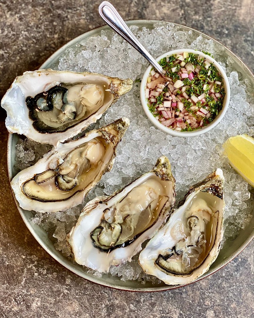 Rive Gauche: high quality appetizing food photo