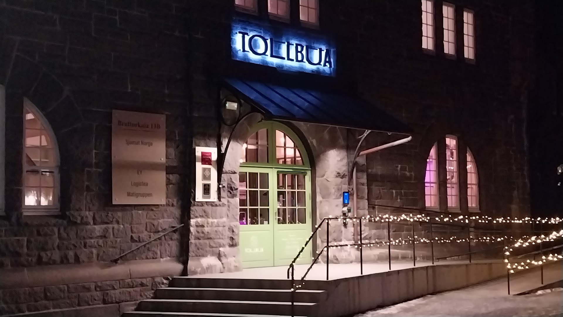 Tollbua: clear exterior shot of venue