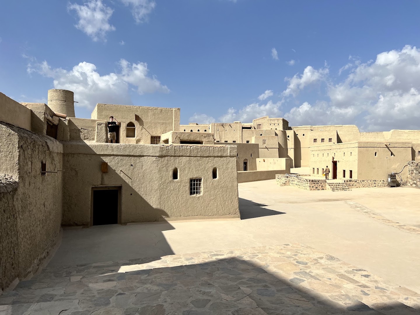 Bahla Fort: clear, high-quality exterior view