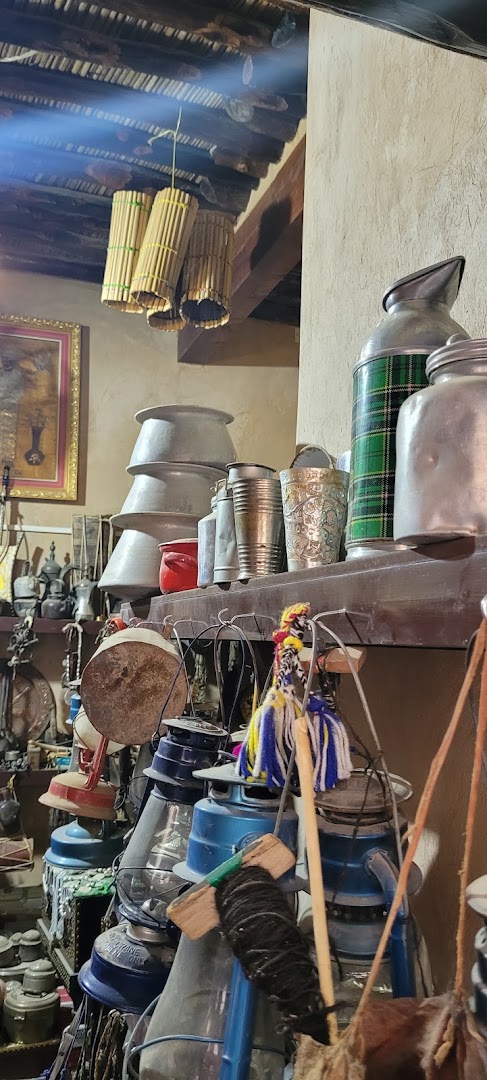 Bahla Historical Souq: authentic cultural venue collection