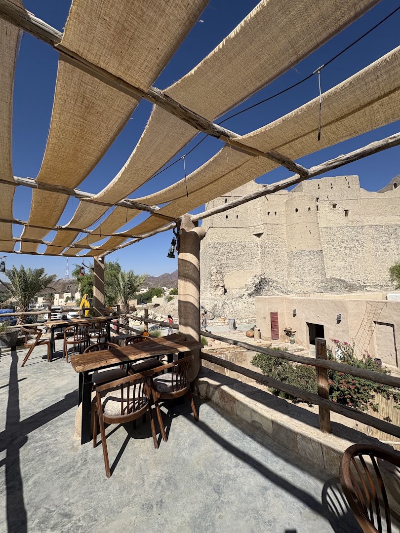 Kmkan: attractive terrace with scenic view