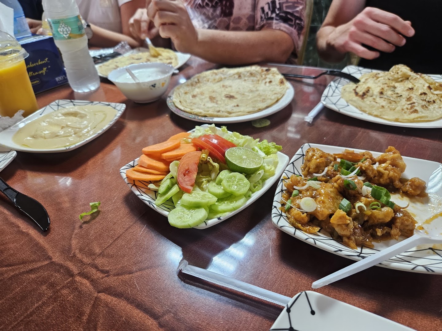 Wahat Al Tabiya Trad. Restaurant: appetizing photo of restaurant food
