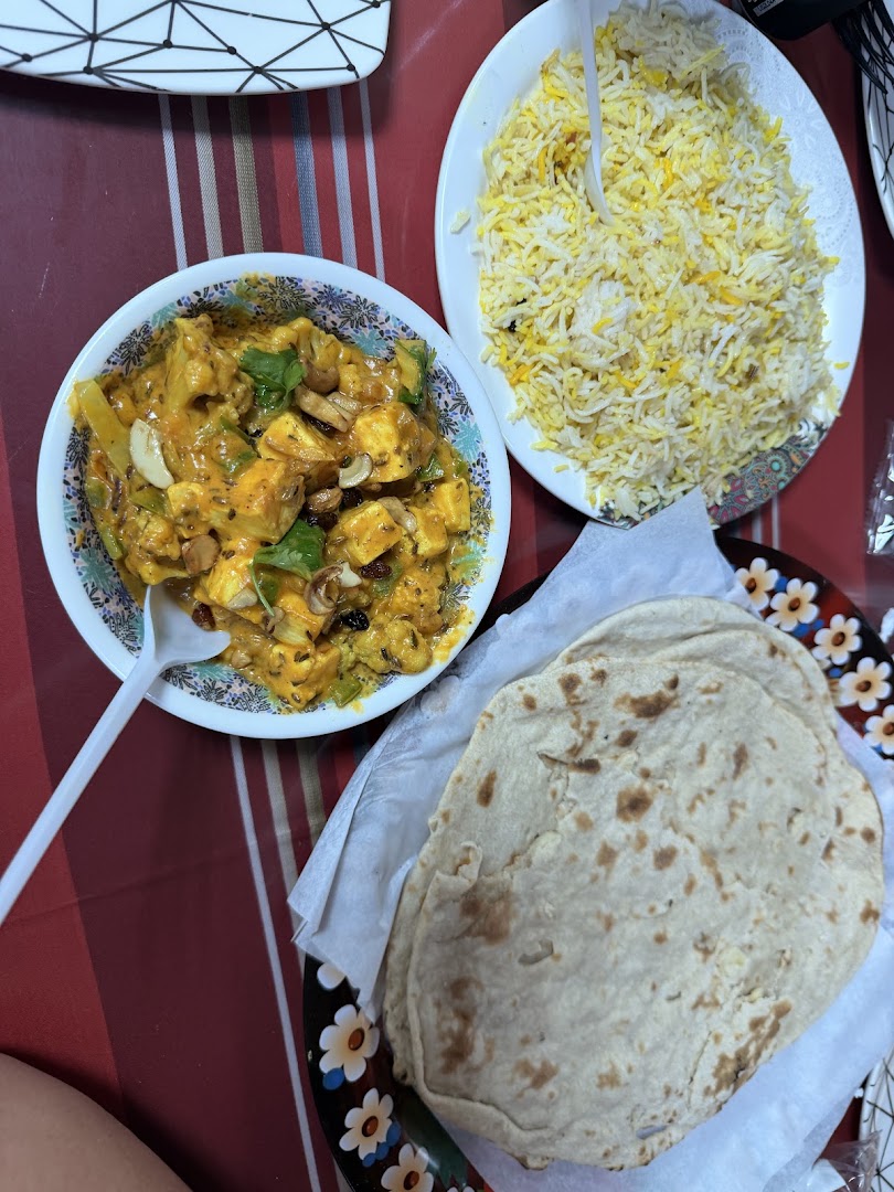 Wahat Al Tabiya Trad. Restaurant: appetizing photo of restaurant food