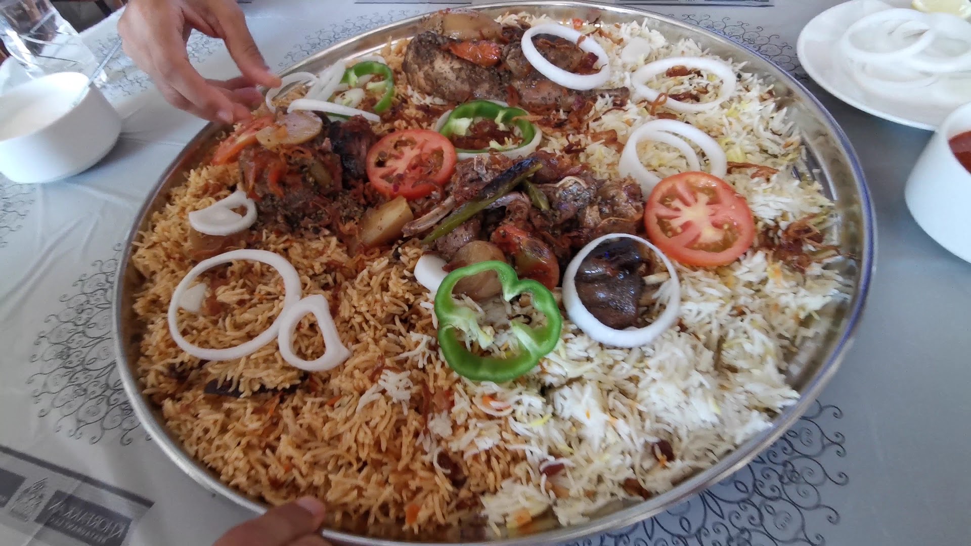 Aroos Musandam Restaurant: appetizing photo of restaurant food