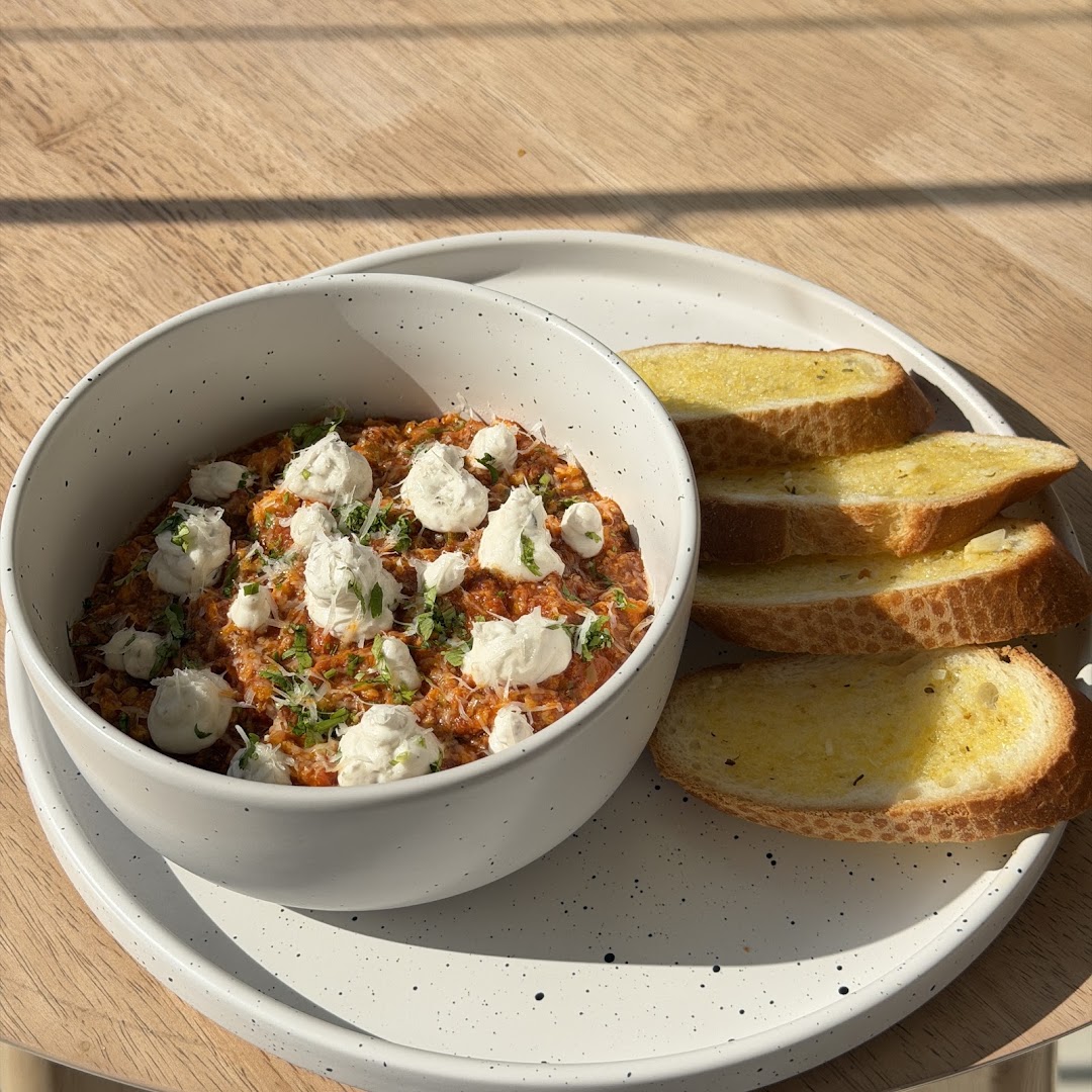 Hooves Cafe & More: appetizing, high-quality food photography