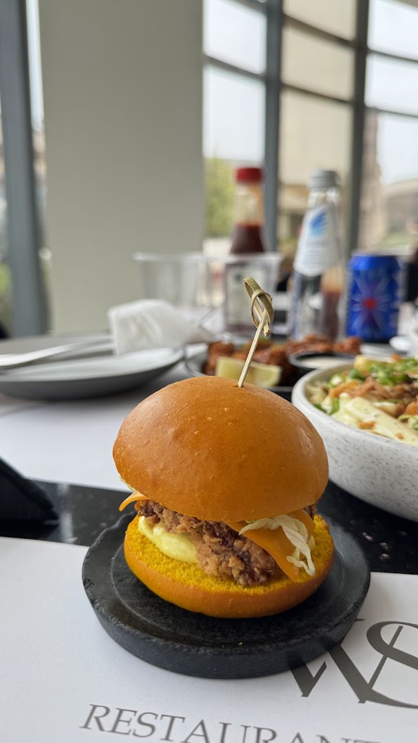 WS Restaurant & Café: appetizing food photo in restaurant