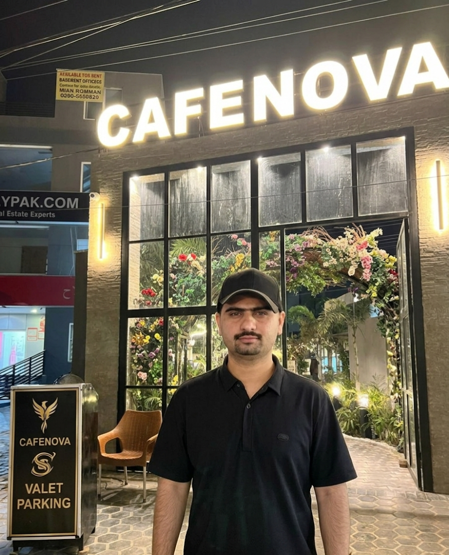 Cafe Nova: clear photo of venue exterior