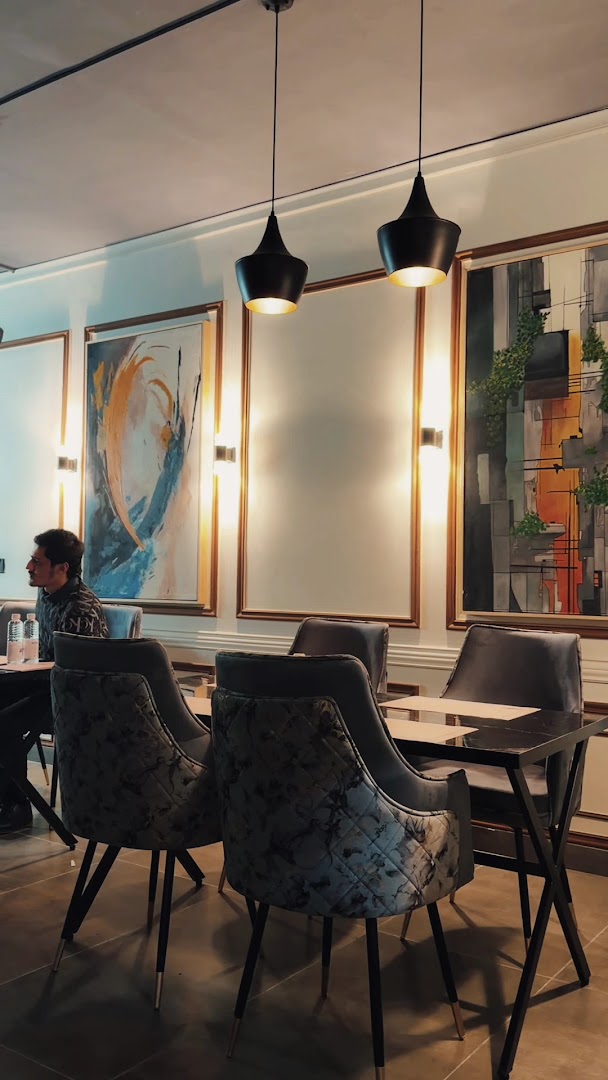 Kamb Kafé: attractive interior atmosphere and decor