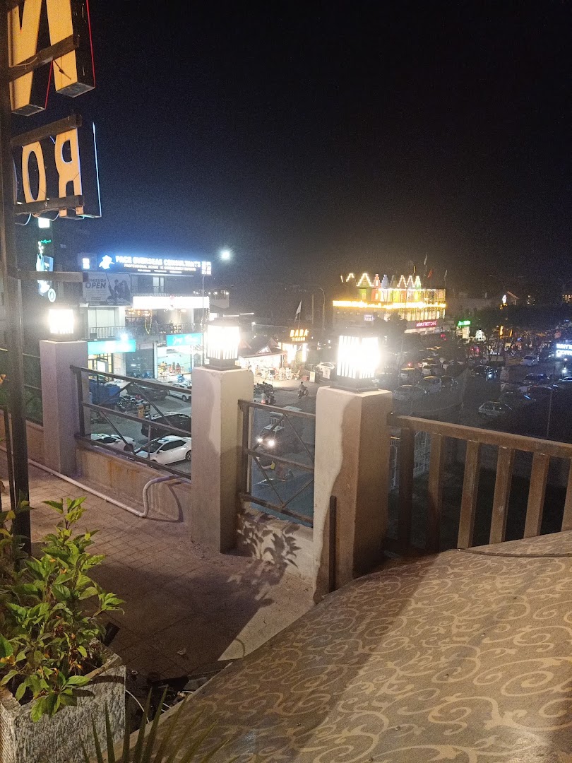 Nightlife Rooftop Restaurant: rooftop terrace atmosphere clearly