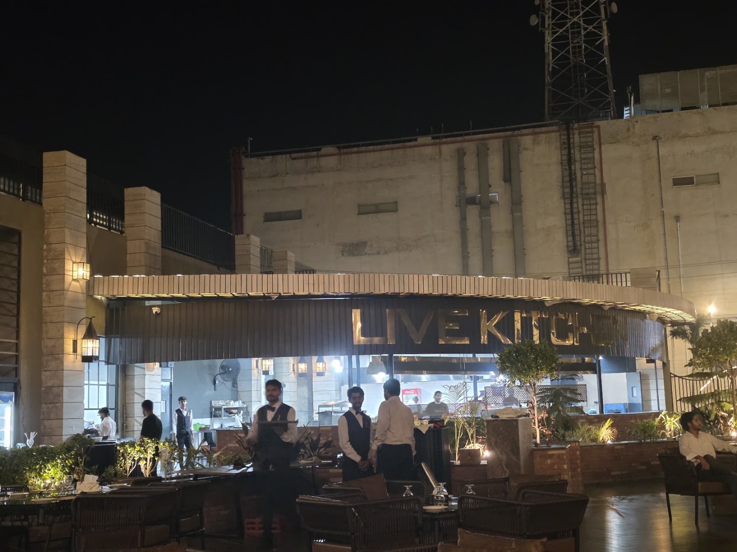 Paradise Restaurant: clear shot of restaurant atmosphere