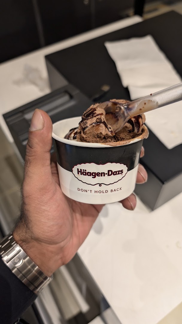 Häagen-Dazs: clear photo of branded product