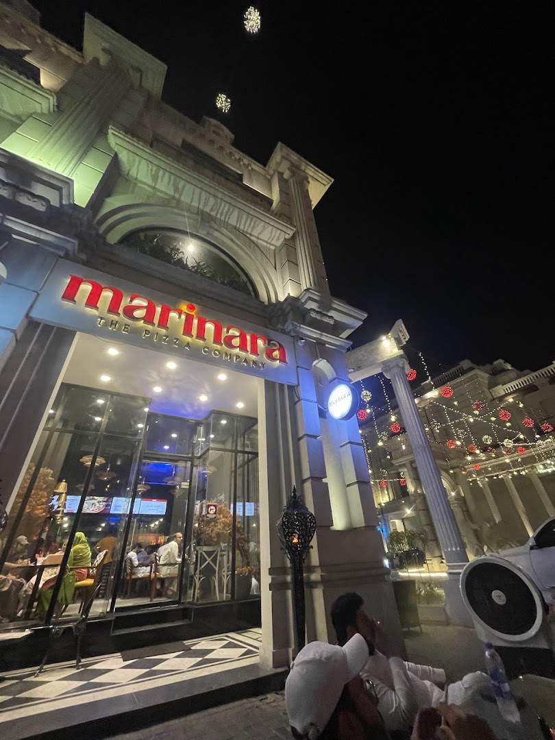 Marinara: attractive exterior shot of restaurant