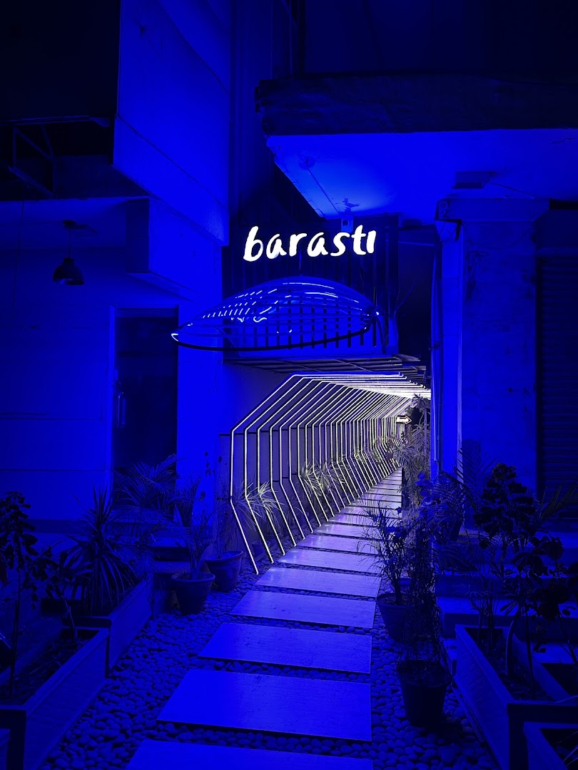 Barasti Cafe & Restaurant: attractive, professional venue atmosphere photo