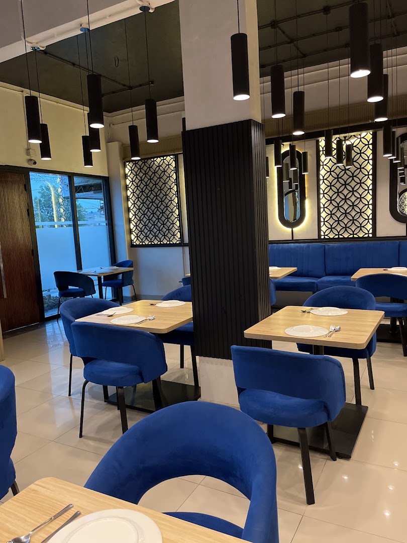Berekah Lounge: clear, inviting interior atmosphere