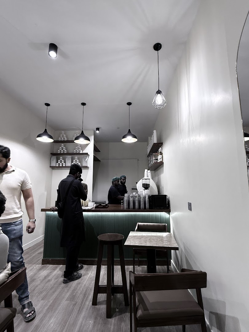 Brew Beans Coffee Bar: clear interior shot of cafe
