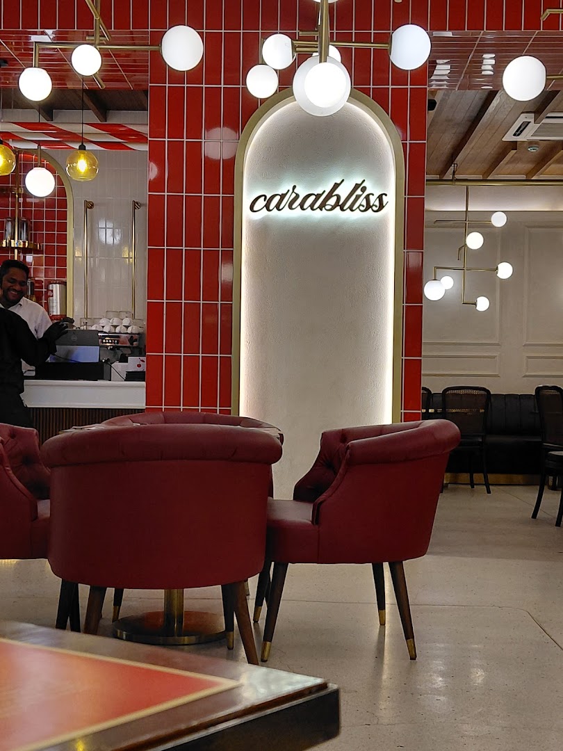Carabliss: attractive interior and branding