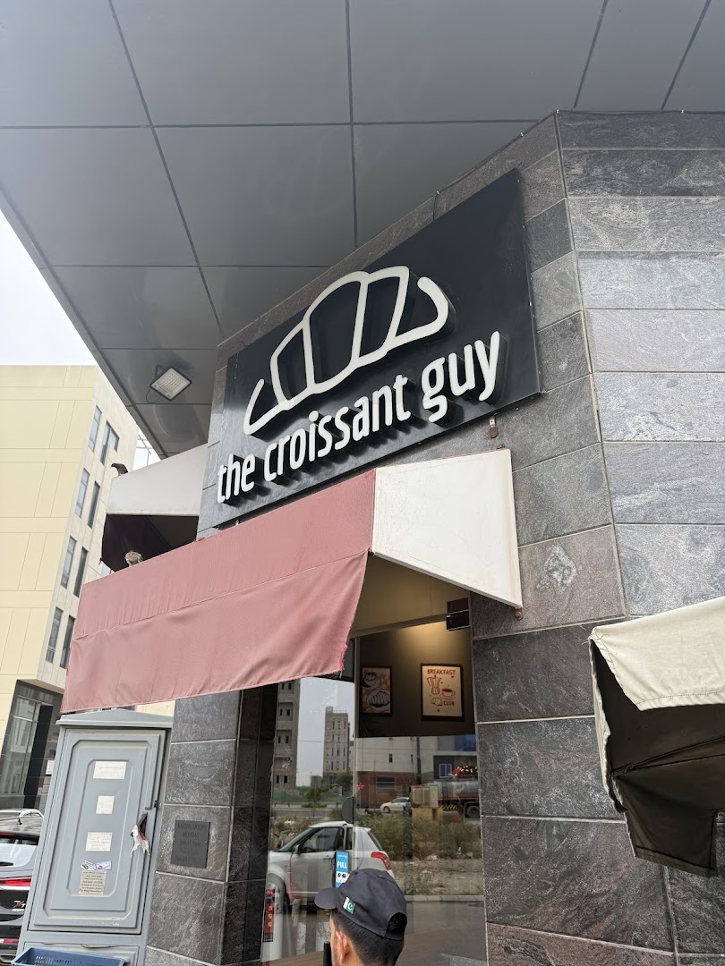 Croissant Guy: clear exterior signage of venue