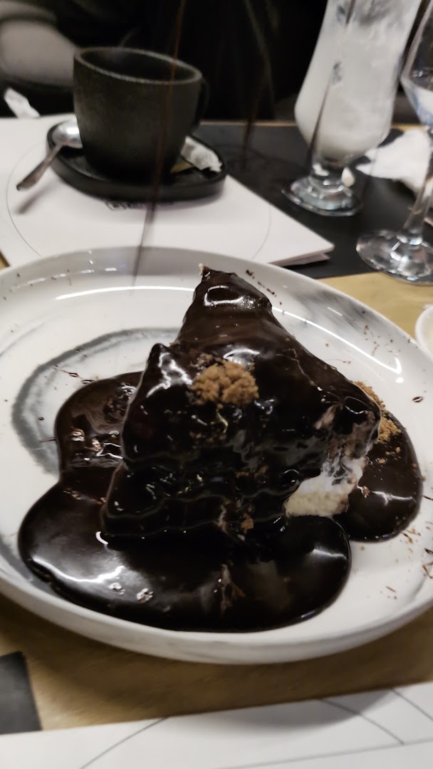 Da Noi: appetizing photo of restaurant dessert