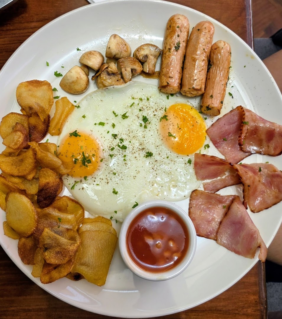 English Tea House: appetizing, clear photo of breakfast