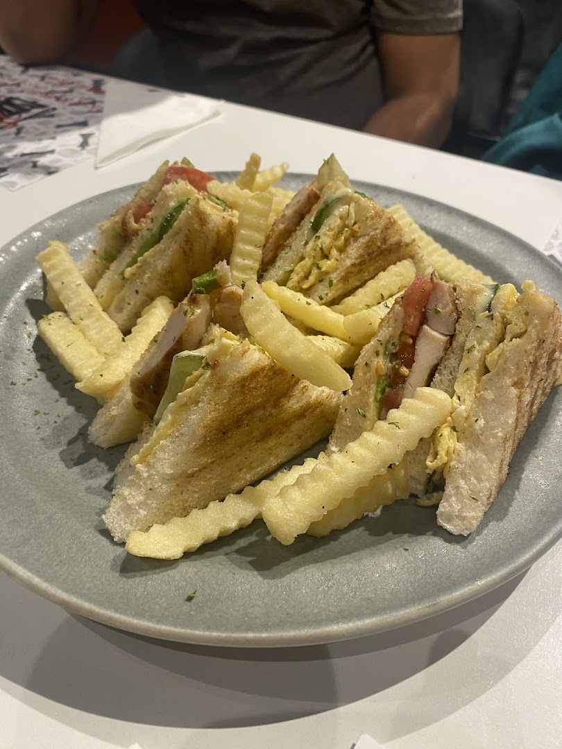 Fork & Knight Cafe: appetizing photo of cafe food
