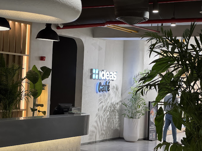 Ideas Cafe: clear, professional shot of interior