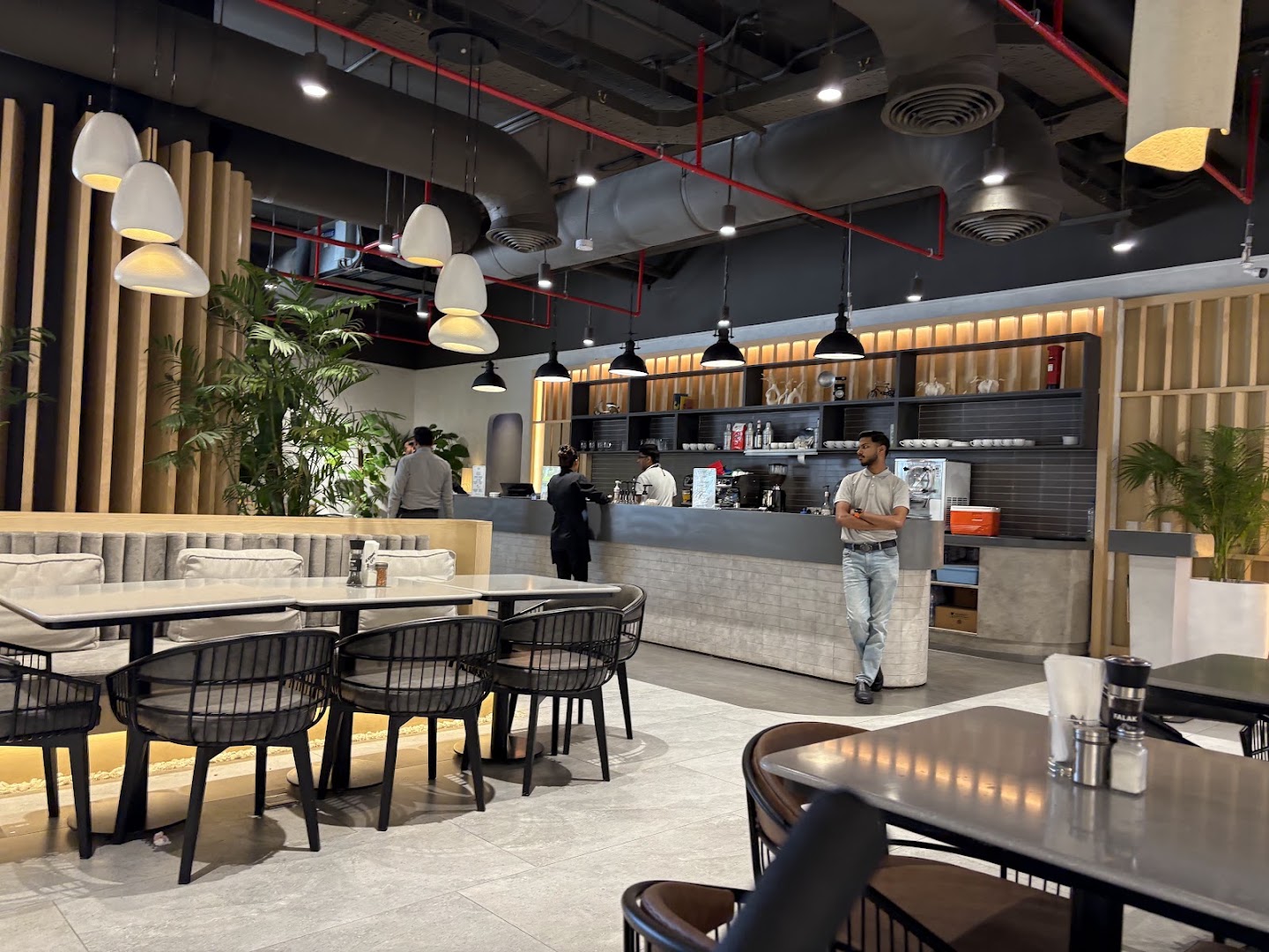 Ideas Cafe: clear photo of venue interior