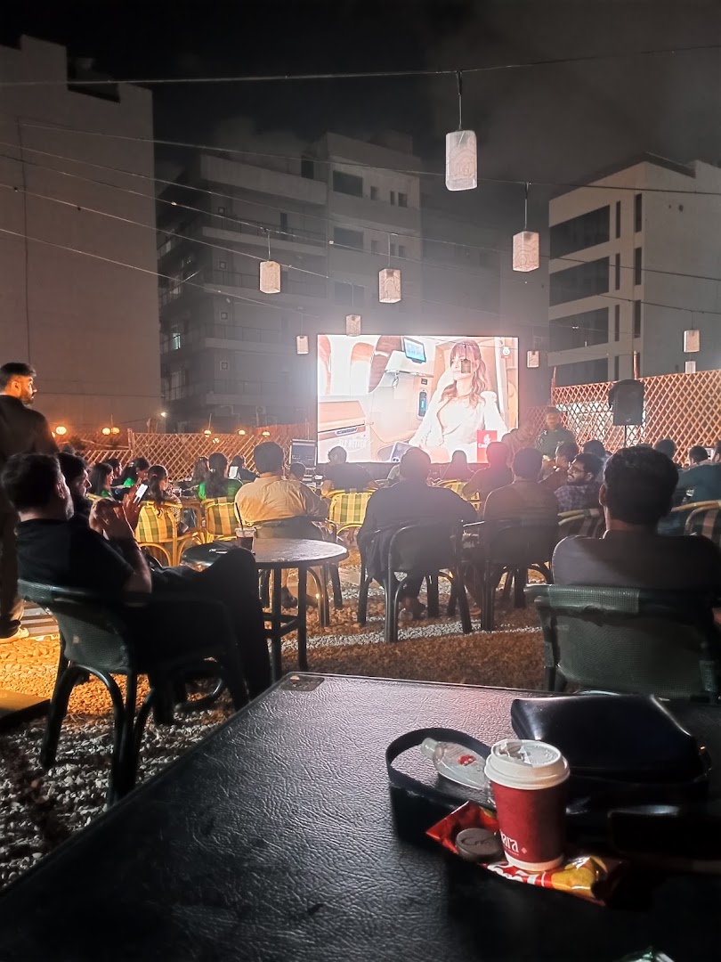 Mara Coffee: venue atmosphere and activity