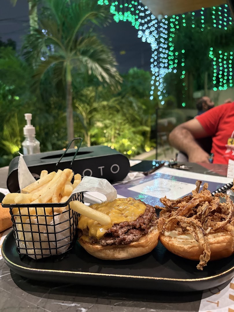 NOTO: appetizing food photo at venue