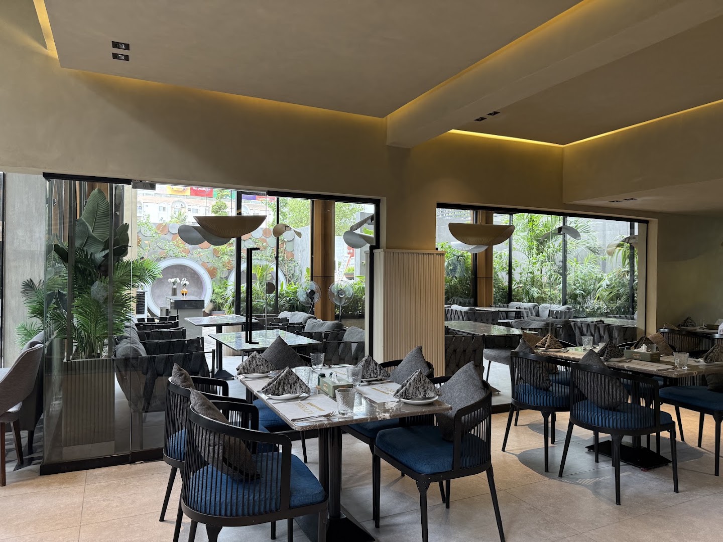 Terraza: high quality interior atmosphere shot