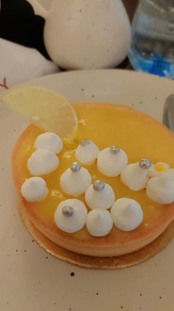Kokoy: appetizing photo of a dessert