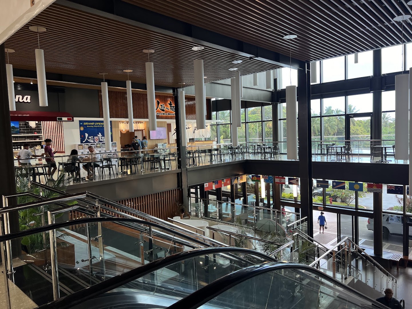 Jinrui Mina Menrui: high quality interior venue shot