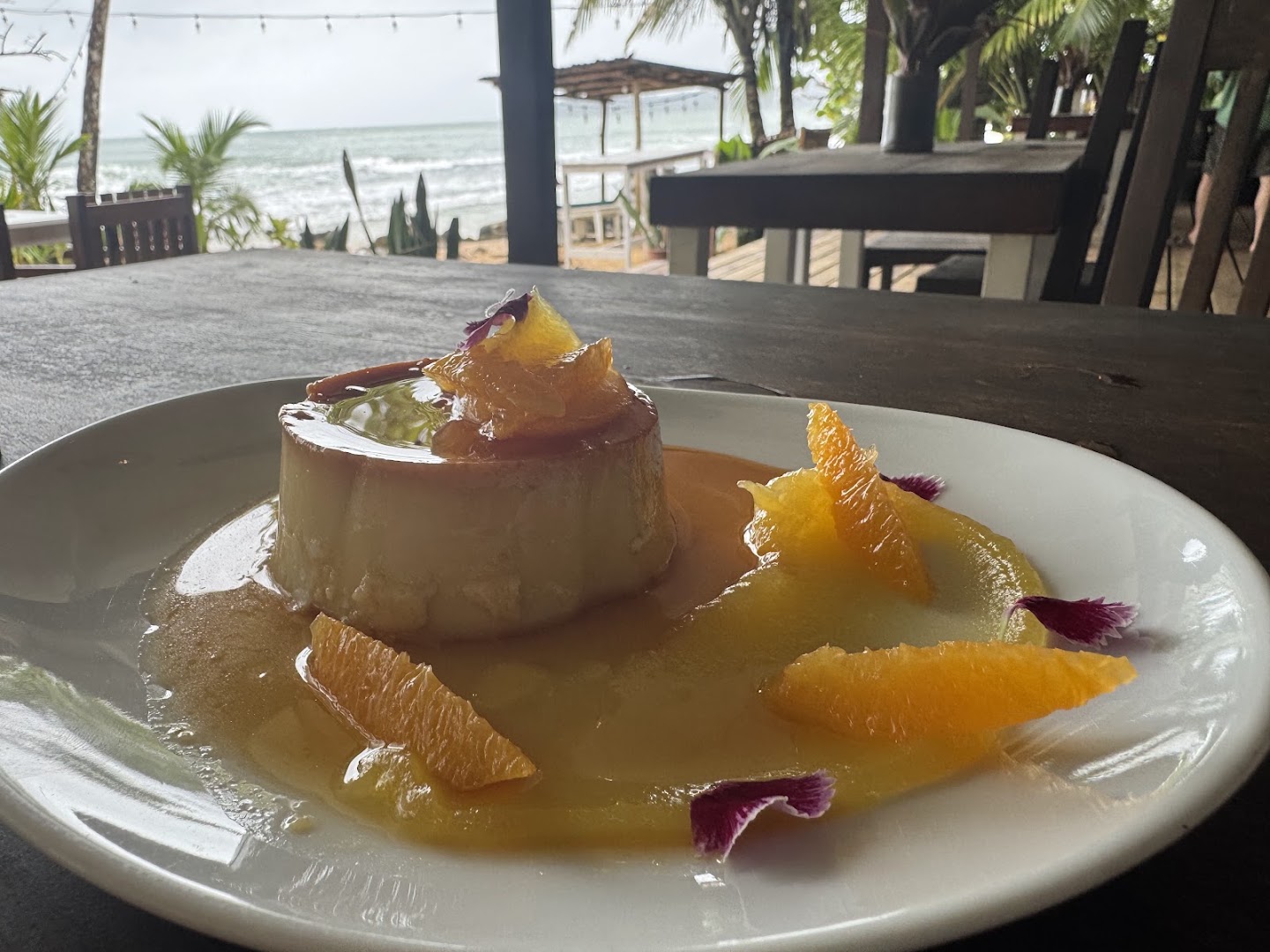 La Coralina Beach Club: appetizing food with scenic background