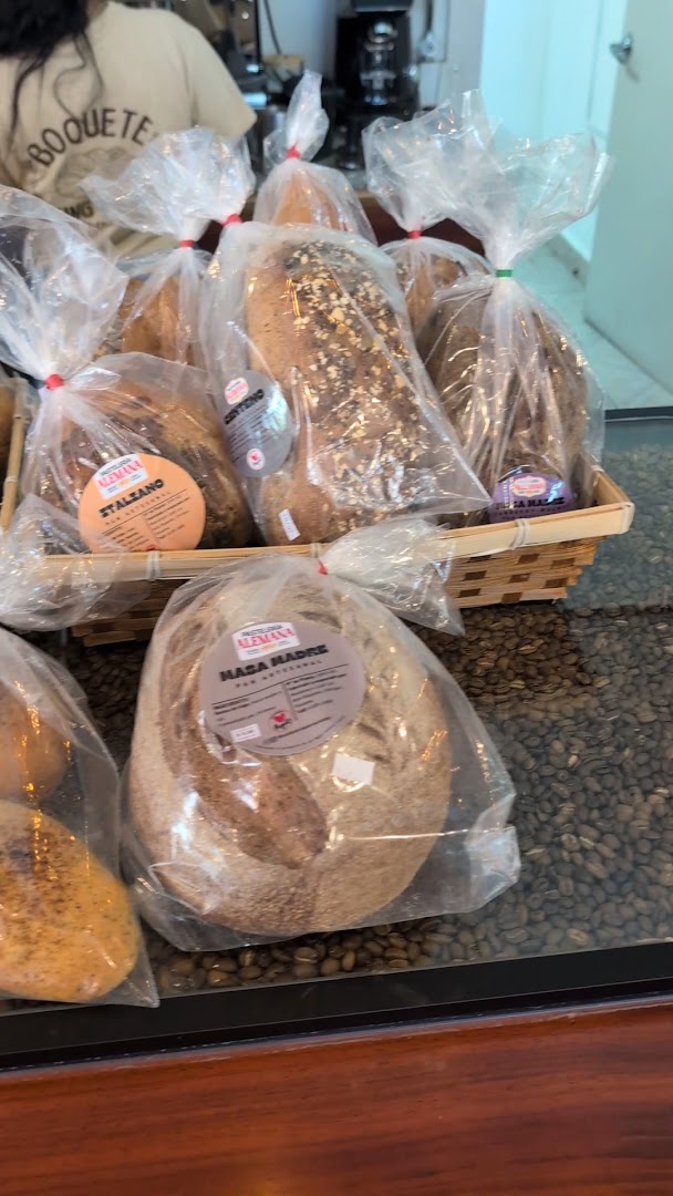 Boquete Baking Project: fresh products for sale