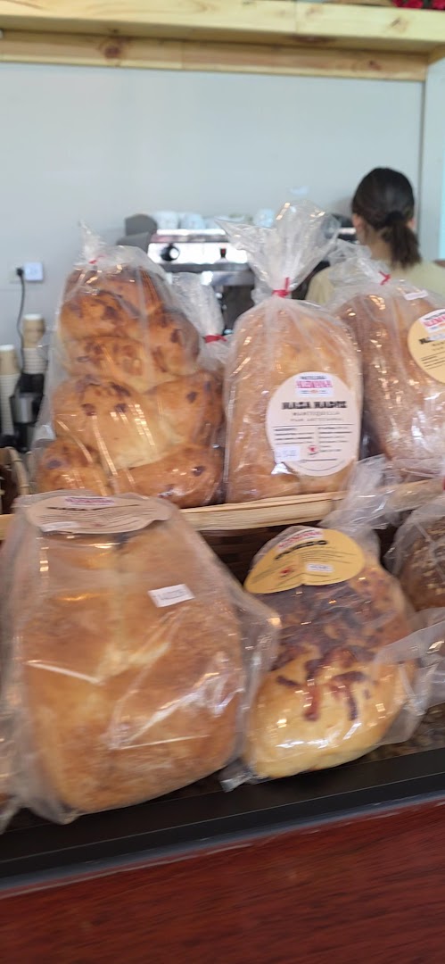 Boquete Baking Project: fresh bakery products clearly