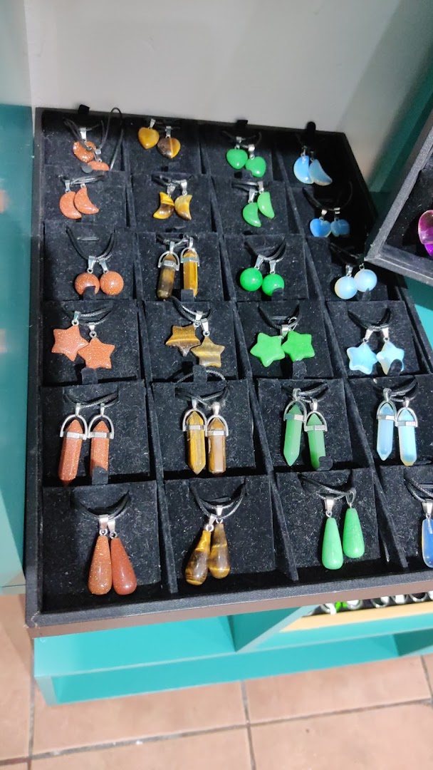 Boqueteando Market: clear display of shop products