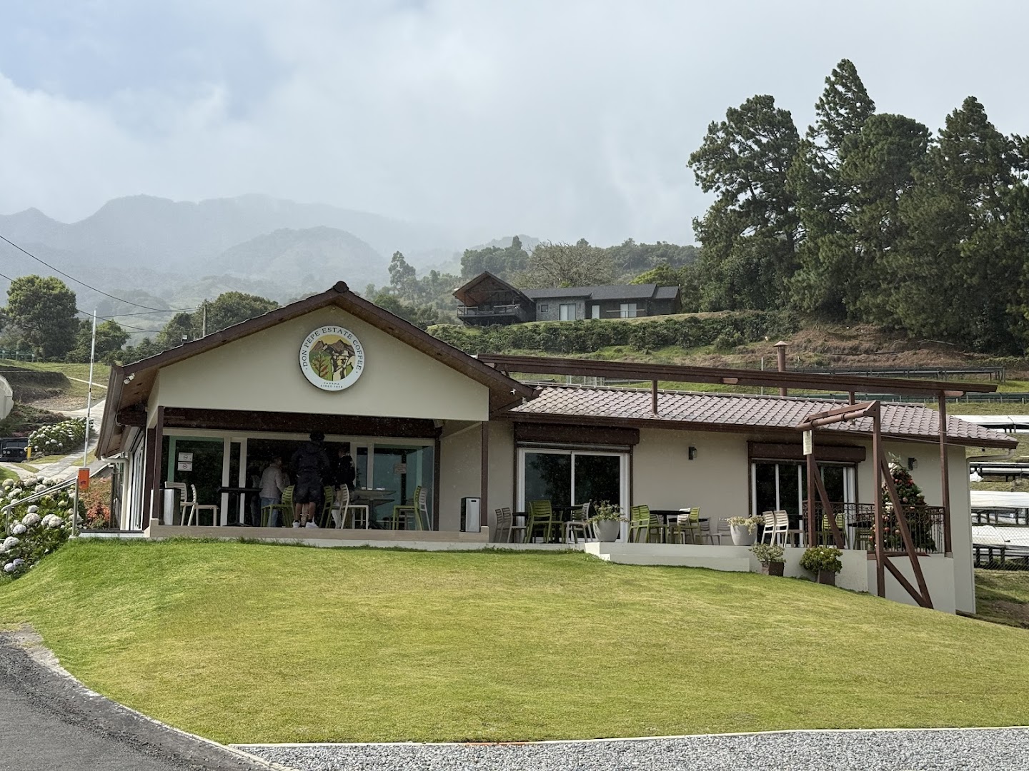 Don Pepe Estate Coffee: clear exterior view of venue