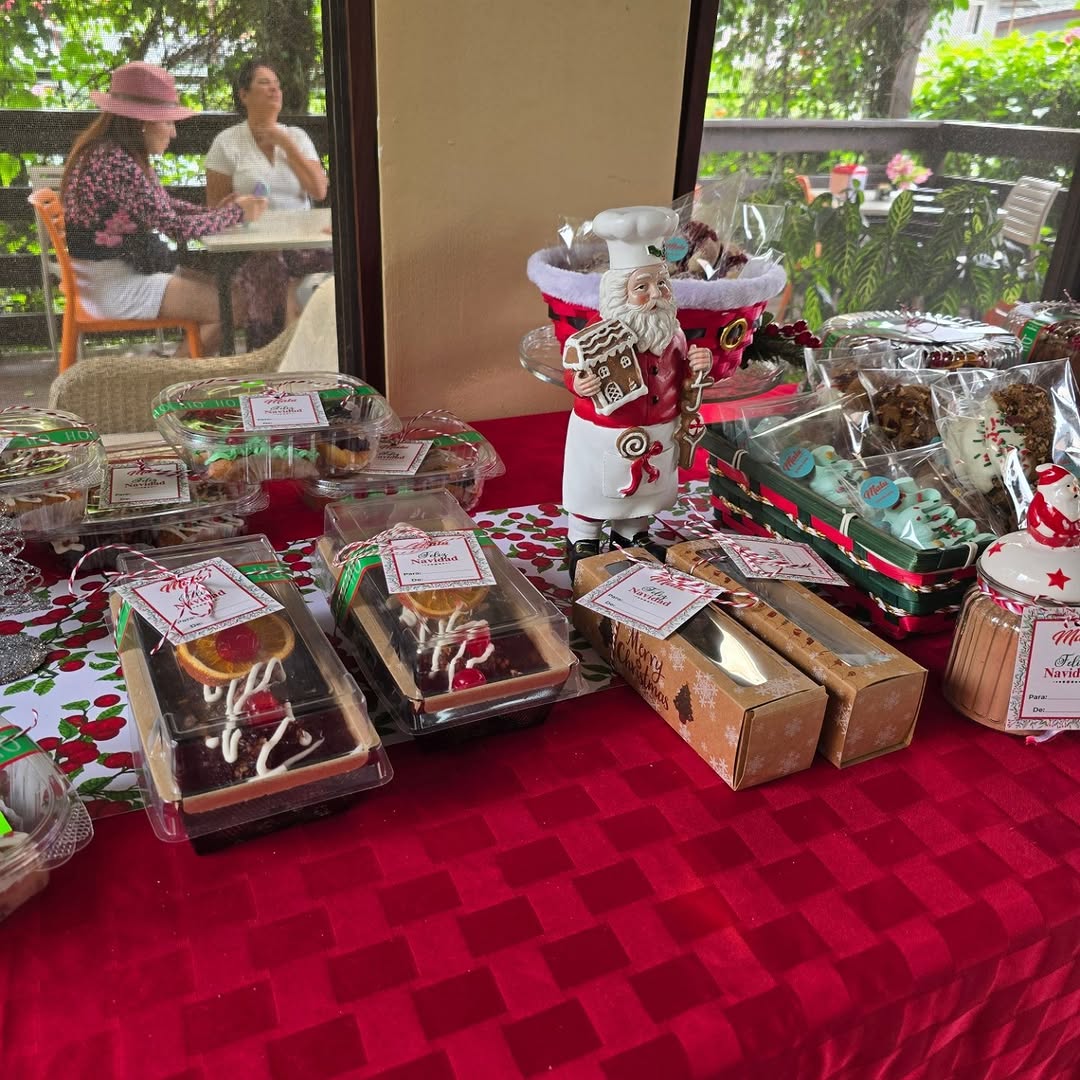 Malu Cafe & Bakery: bakery products and atmosphere