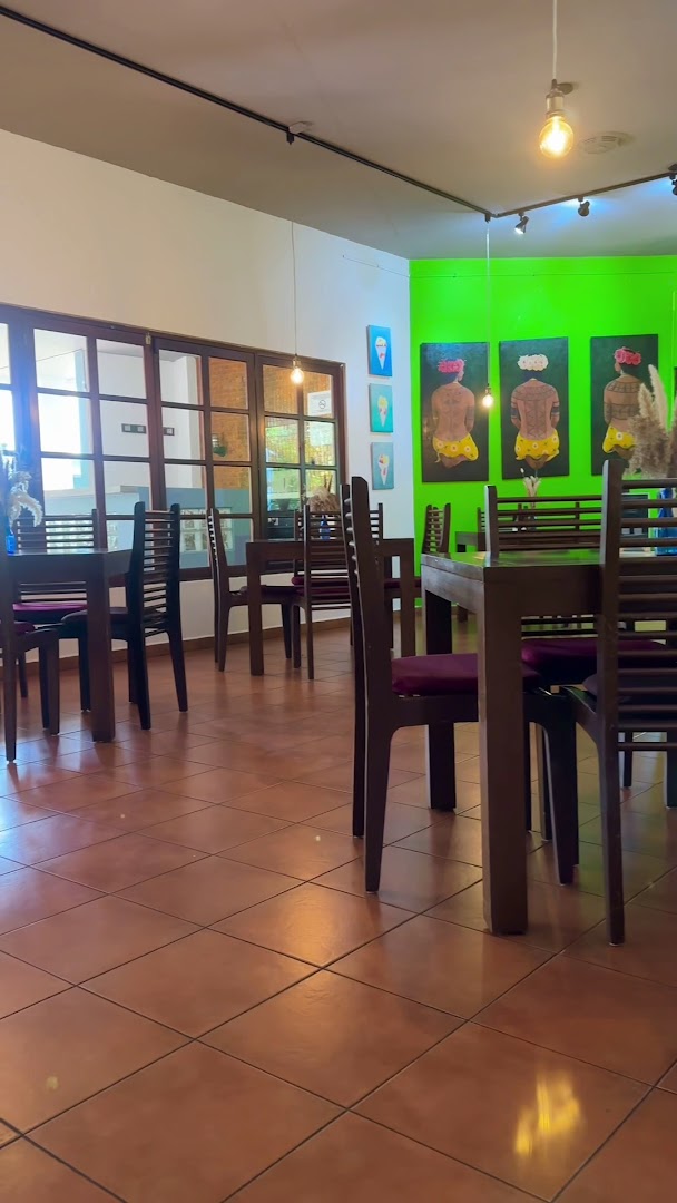 Ngädri Gastronomía Panameña: clear photo of restaurant interior