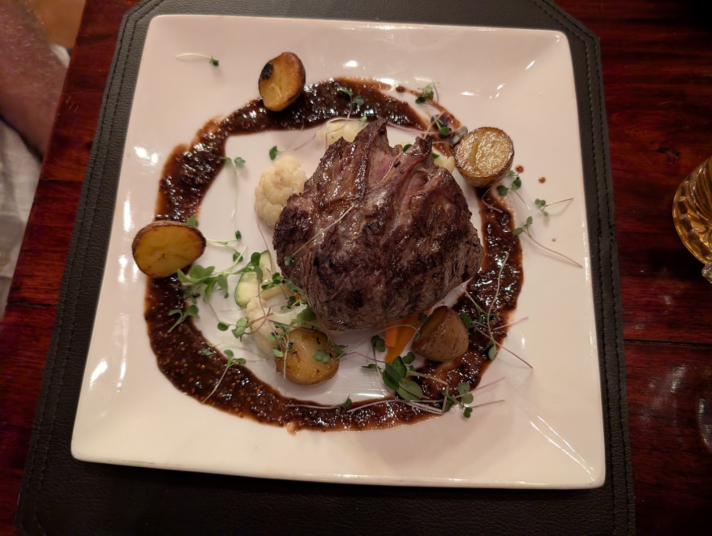RetroGusto Restaurant & Bar: appetizing, high-quality food photography