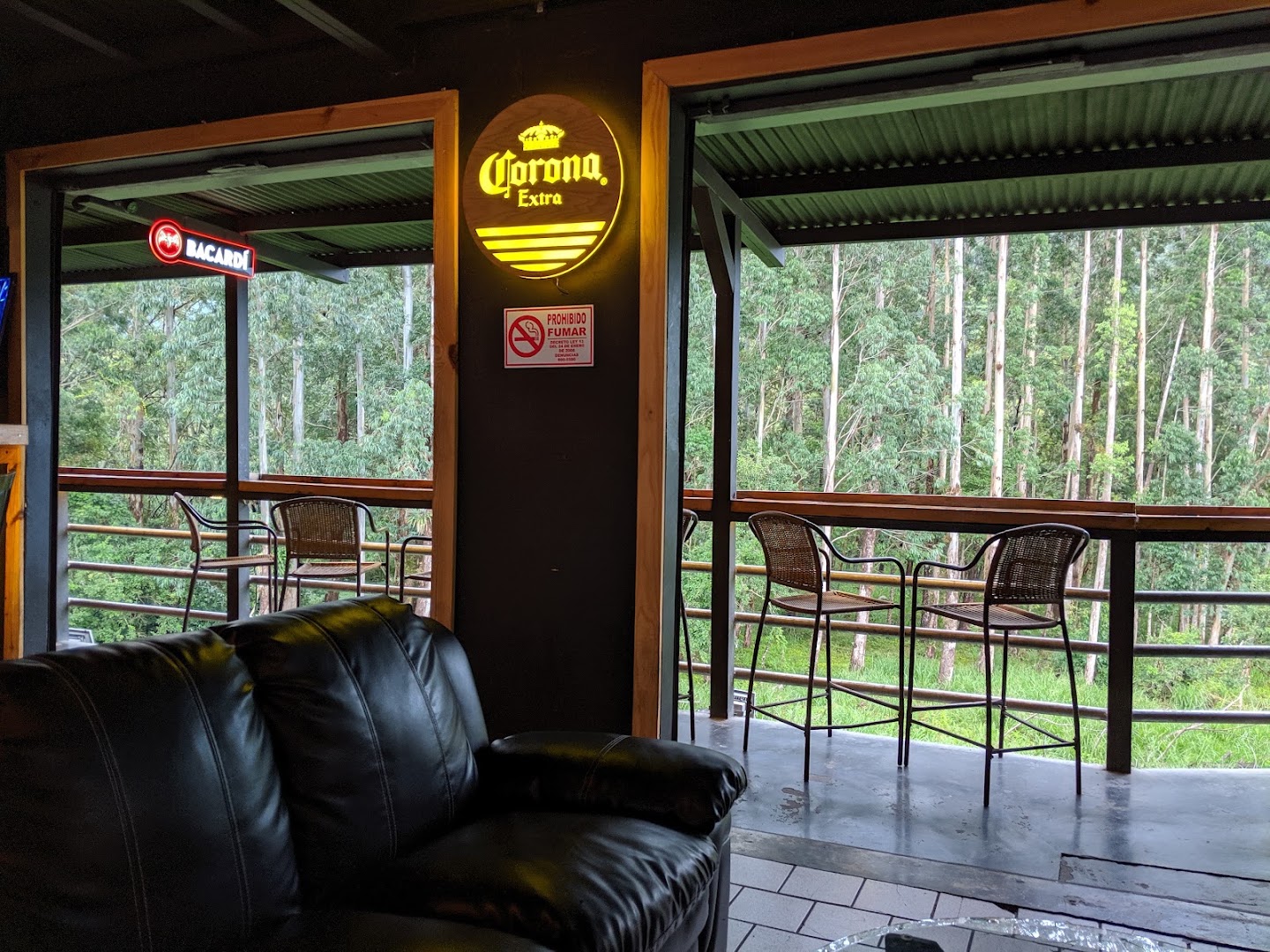 Taboo Bar & Lounge: venue atmosphere and seating