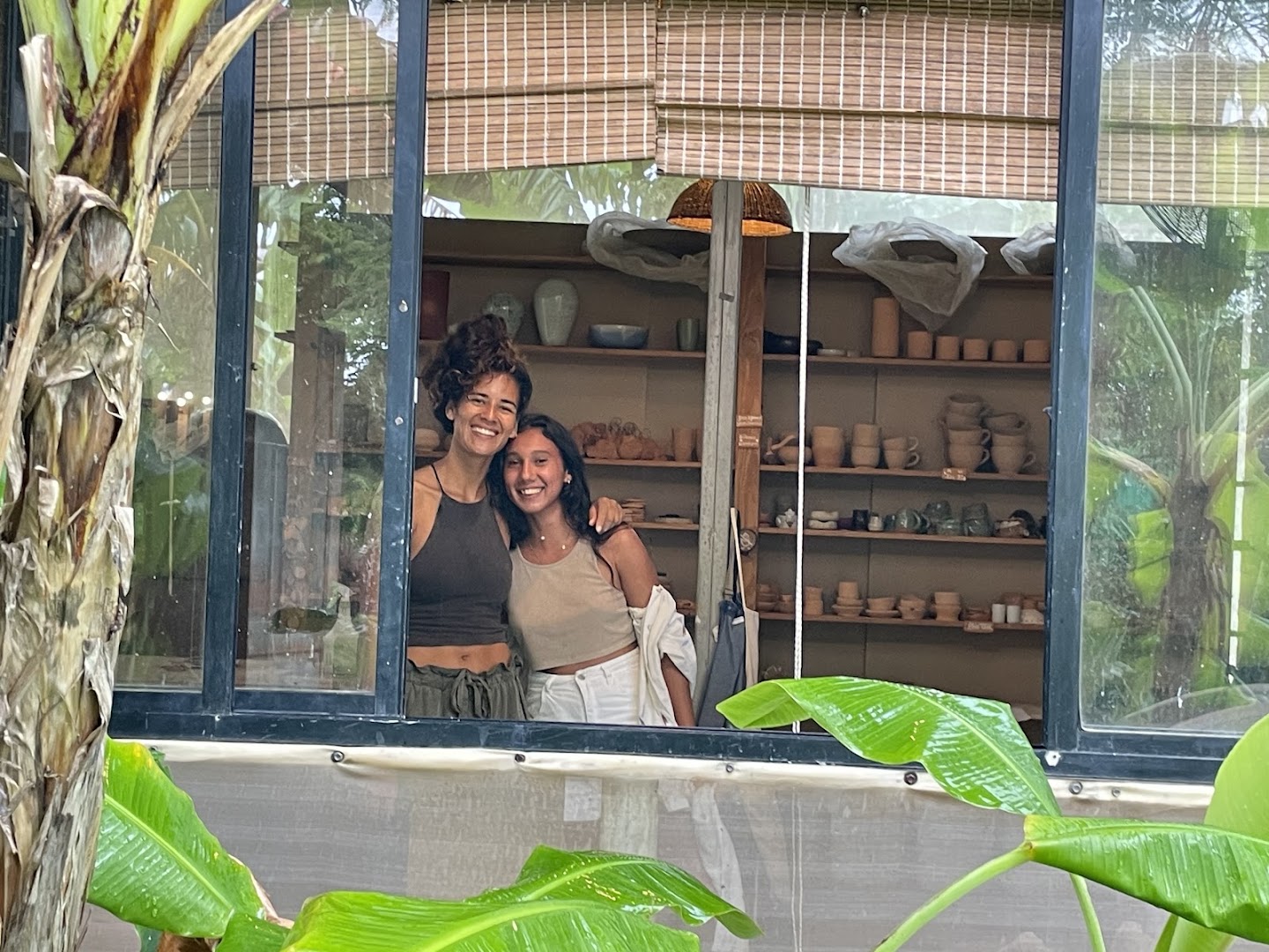 Terracotta Venao Art Studio: people enjoying the studio