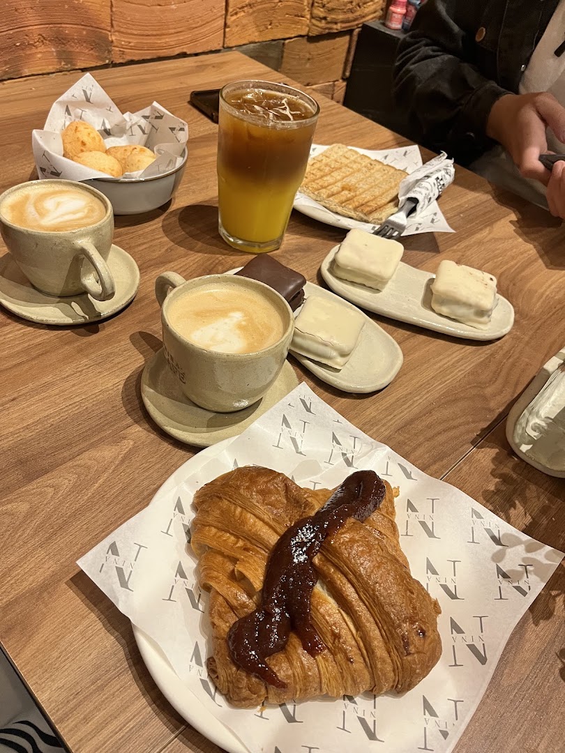 Nina Café: appetizing photo of cafe offerings