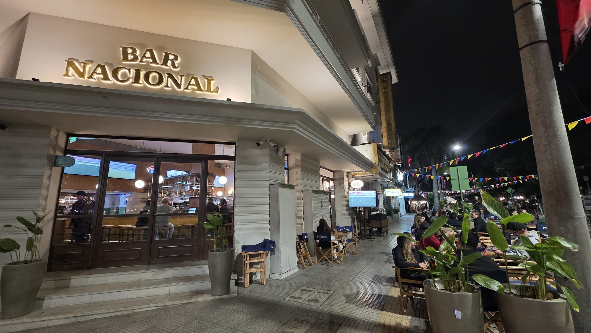 Bar Nacional: clear, inviting exterior restaurant shot