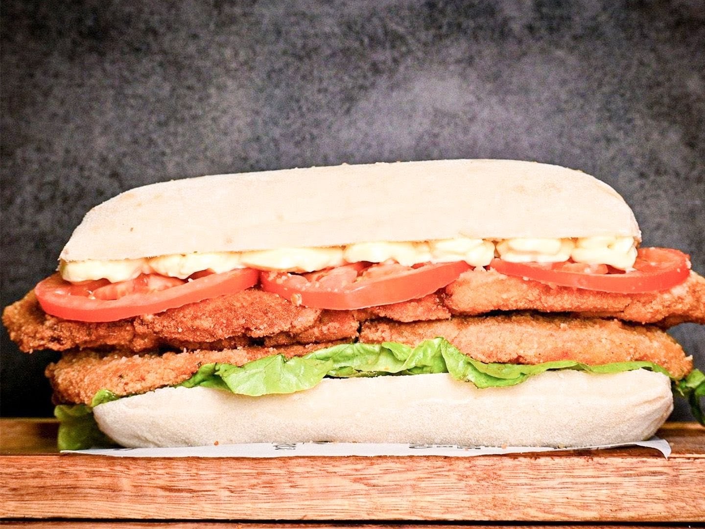 El Desembarco: high quality appetizing food photo